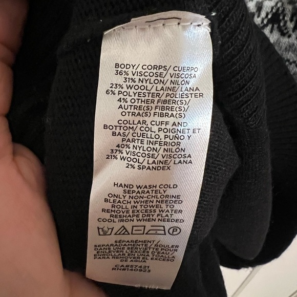 Ann Taylor LOFT FAIRISLE STUDDED SEQUIN SWEATER ~ Size Small Wool Blend Black - Picture 6 of 7